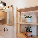Iris Apartman *